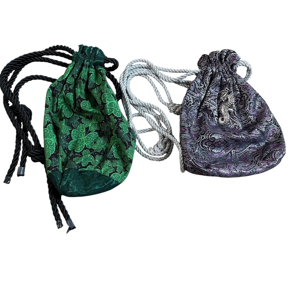 Set of 2 drawstring bags clover leaf and paisley‎